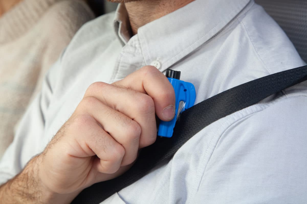resqme® Car Escape Tool, Seatbelt Cutter / Window Breaker